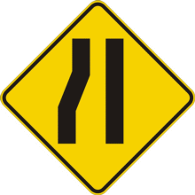 Chaussée rétrécie à gauche